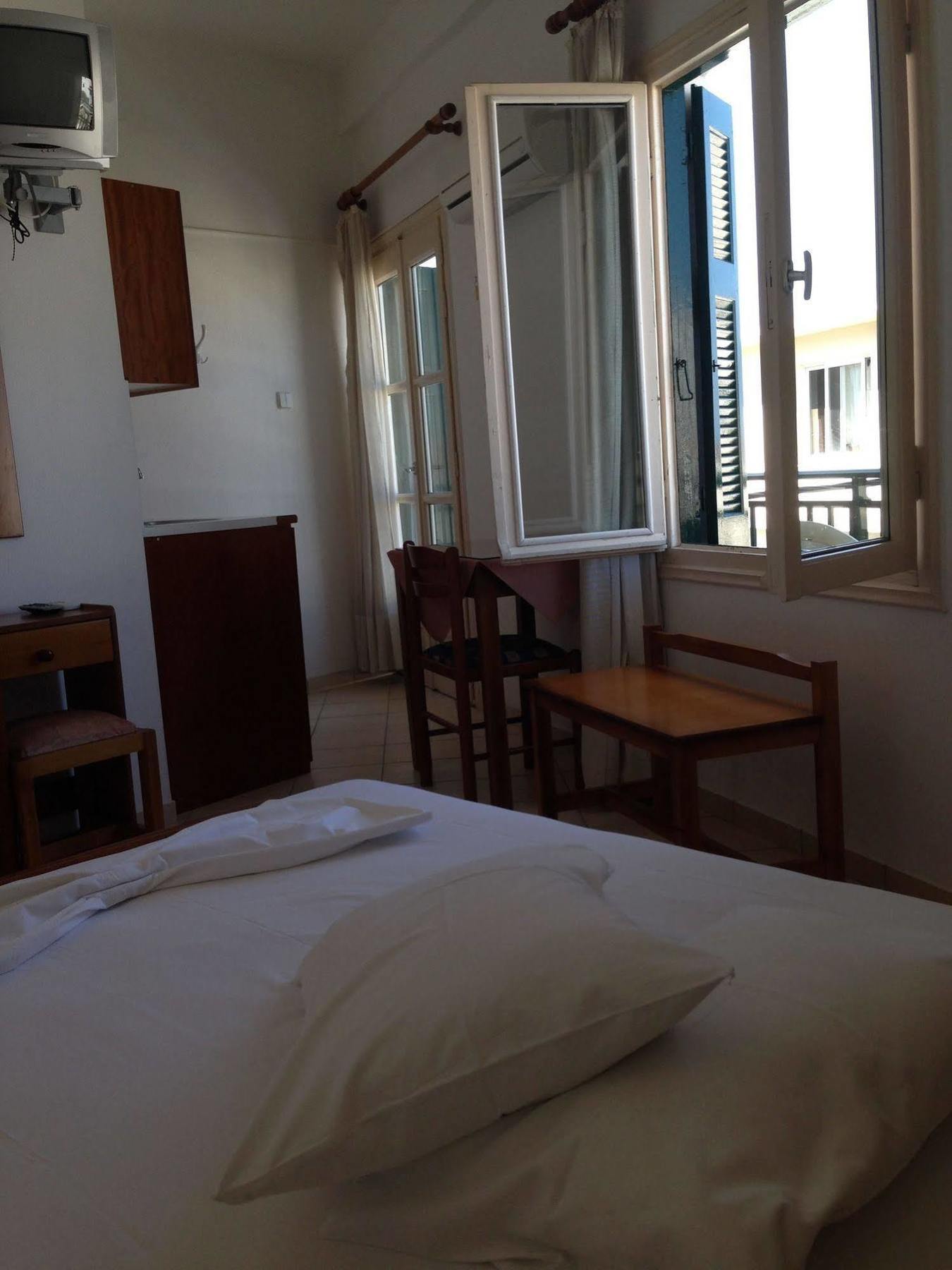 Lito Apartment Кокари Екстериор снимка
