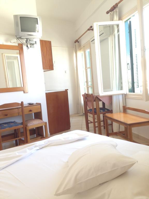 Lito Apartment Кокари Стая снимка